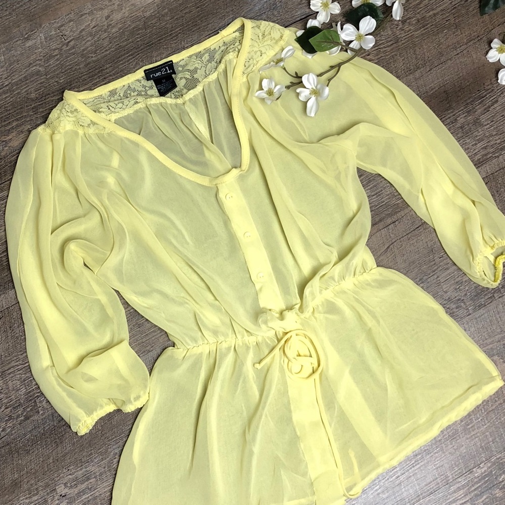 Gorgeous Rue 21 Blouse!